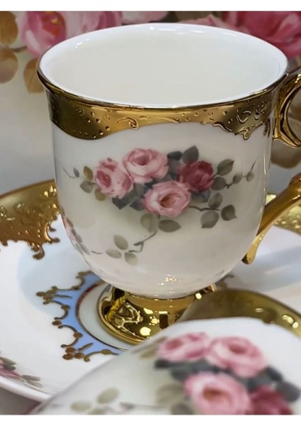 Renkli 6'lı Ayaklı Fincan Takımı, Zarif ve Şık Tasarım