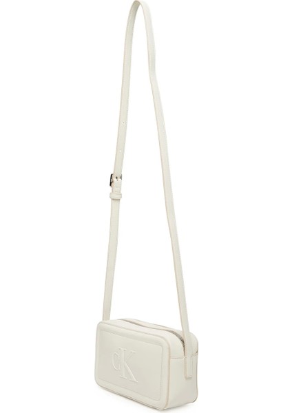 Kadın Bold Ck Logolu Beyaz Kamera Çanta LV04F3220G-FUP indirimleri