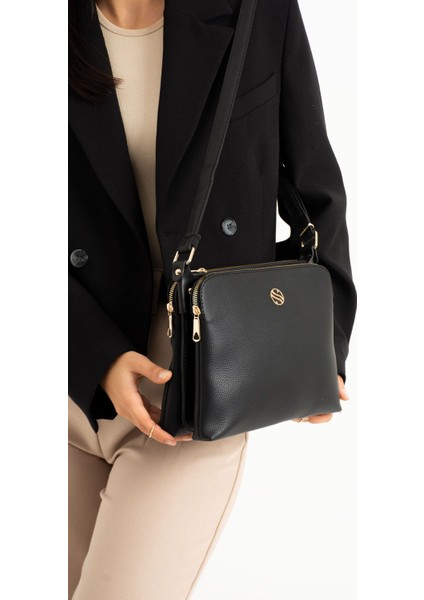 Siyah Kadın Suni Deri Çapraz Askılı 4 Bölmeli ve Metal Fermuarlı Omuz Çantası fiyatları