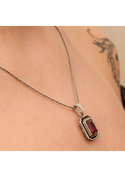 Gümüş Kırmızı Taşlı Dikdörtgen Kadın Kolye modelleri
