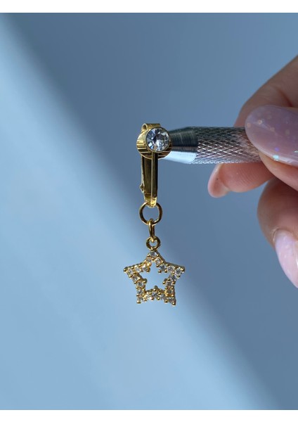 Çelik Göbek Piercing Mıknatıslı Deliksiz Kullanım Sıkıştırmalı Zirkon Taşlı Yıldız Sallantılı Model