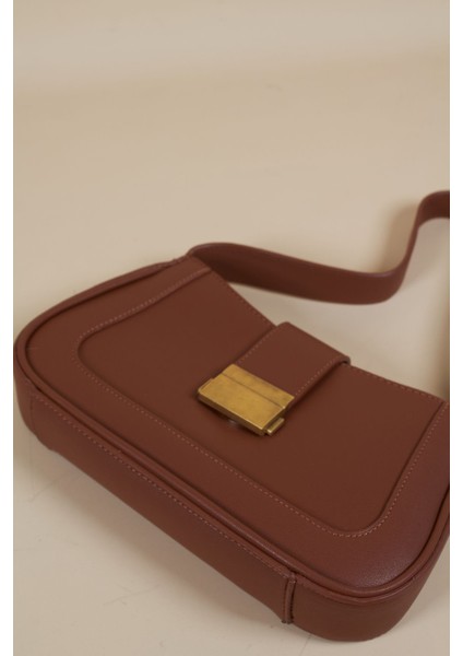 Kadın Kısa Askılı Omuz Çantası, Şık ve Kullanışlı Kahverengi Tasarım fırsatları