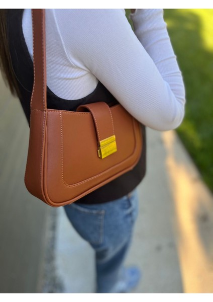 Kadın Kısa Askılı Omuz Çantası, Şık ve Kullanışlı Kahverengi Tasarım indirimleri