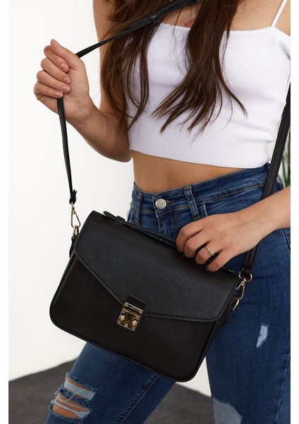 Kilitli Siyah Şık Çanta, Zarif ve Güvenli Tasarım modelleri