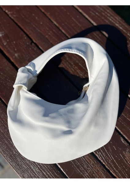 Şık Beyaz Omuz Çantası, Günlük Kullanım Için Modern Tasarım