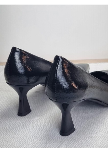 Kısa Topuk Siyah Renk Sivri Burun Stiletto fırsatları