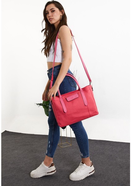 Pembe Kanvas Çanta, Günlük Kullanım, Şık ve Hafif Tasarım