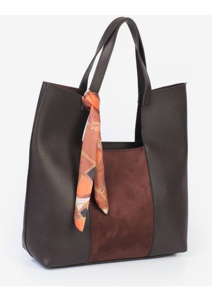 Kahverengi Büyük Boy Süet Şeritli Omuz Çantası, Fermuarlı ve Şık Tasarım