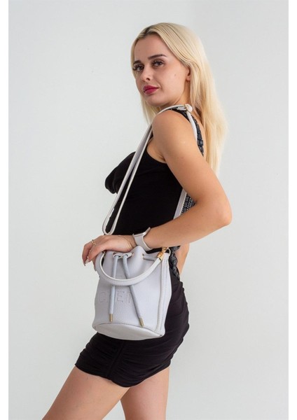 Renkli Kadın Vba Taş Minimal Çanta, Şık ve Hafif Tasarım fiyatları