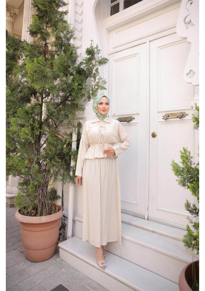 Gömlek Yaka Büzgülü, Bağcıklı Kısa Tunik Dökümlü Etek Takımı - (38-46) - 71291 - Bej