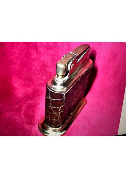 H.r. Hinkman Rahmede Pirinç Benzinli Masa Çakmağı - 73MM x 70MM x 30MM