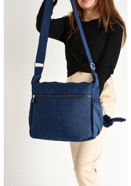 Lacivert Kadın Omuz Çantası, Çok Cepli, Hafif, Suya Dayanıklı, Günlük Kullanıma Uygun modelleri