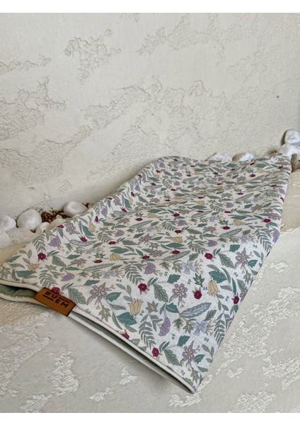 Leaf Whisper 45 x 45 Kırlent Kılıfı