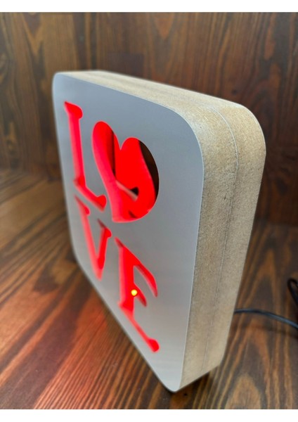 Kırmızı Love Temalı LED Ahşap Lamba, Şık ve Sıcak Dekoratif Aydınlatma fiyatları