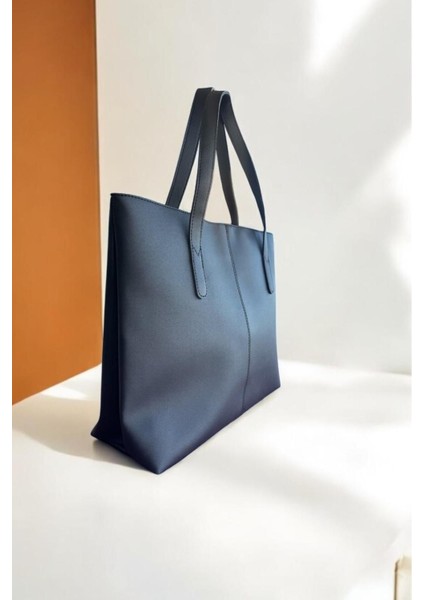 Kadın Büyük Boy Siyah Omuz Çantası, Şık ve Kullanışlı Tasarım modelleri