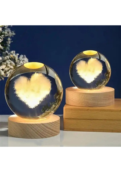 Renk Değiştiren Kalp Figürlü Kristal Top Gece Lambası Kare Ahşap Taban