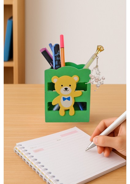 Ahşap Masaüstü Kalemlik Sevimli Avakado Ayıcıklı Yeşil- 1 Adet