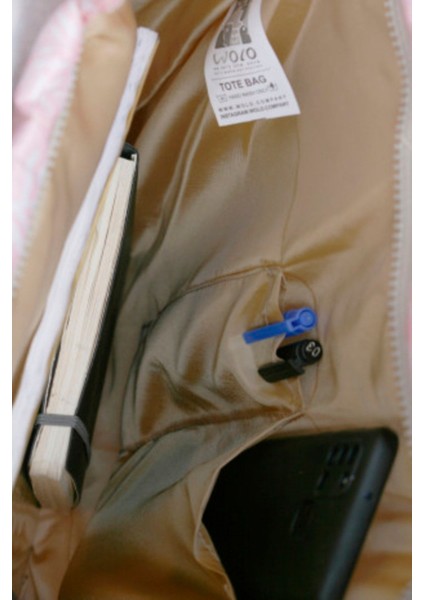 Pembe ve Krem Yaprak Desenli Su Geçirmez Kadın Omuz Çantası modelleri