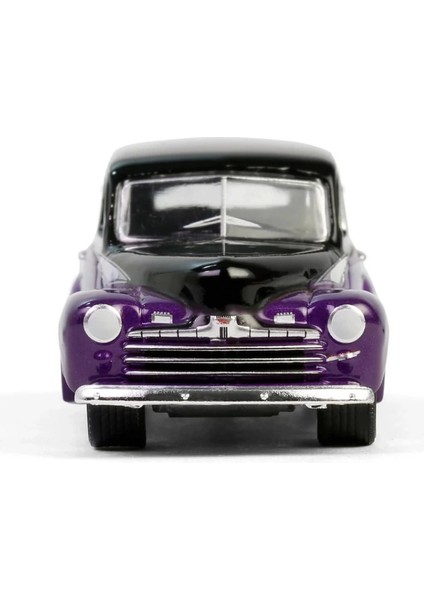 1/64 California Lowriders Series 6- 1946 Fordor Super Deluxe fiyatları