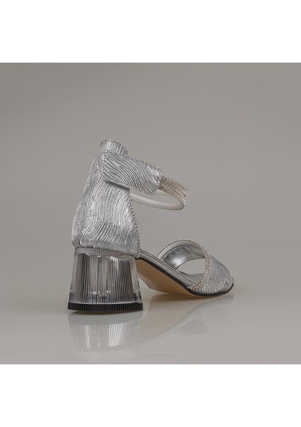 Gümüş Taş Işleme Saten Cırtlı Kız Çocuk Klasik Ayakkabı fırsatları