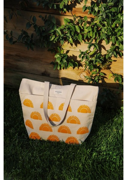 Bej Kanvas Haftasonu Çantası, Şık ve Kullanışlı Seyahat Aksesuarı