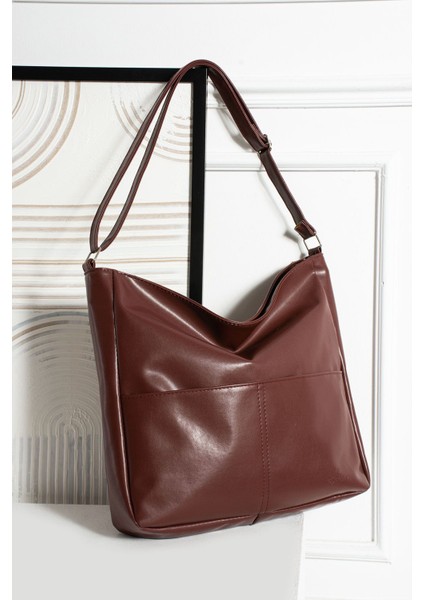Bordo Kadın Omuz Çantası, Salaş ve Yumuşak Deri Detaylı, Astarlı Şık Tasarım fiyatları