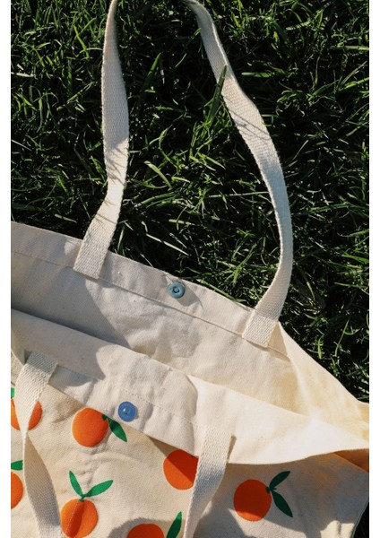 Şık ve Kullanışlı Bej Hafta Sonu Çantası, Hafif ve Dayanıklı Tasarım modelleri