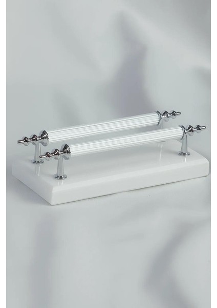 Beyaz Mermer Üzeri Krom Kaplama Şık Masa Peçeteliği modelleri