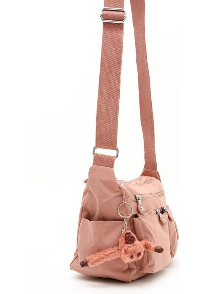 Suya Dayanıklı Kadın Çapraz Askılı Orta Boy Bölmeli Çanta, Şık ve Kullanışlı. indirimleri