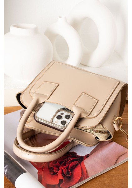 Şık Bej El ve Omuz Çanta, Modern ve Zarif Tasarım, Günlük Kullanım Için Mükemmel Seçim fırsatları