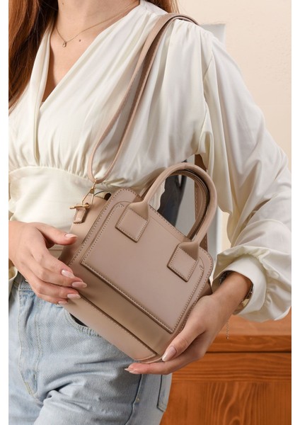 Şık Bej El ve Omuz Çanta, Modern ve Zarif Tasarım, Günlük Kullanım Için Mükemmel Seçim