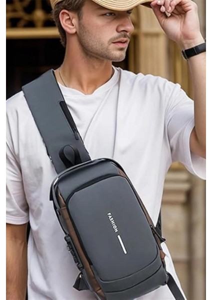 Gri USB Portlu Kilitli Erkek Omuz ve Göğüs Çantası, Su Geçirmez, Günlük ve Seyahat Kullanımı