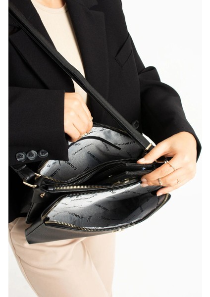 Şık Kadın Çapraz Askılı Suni Deri Omuz Çantası, 4 Bölmeli, Metal Fermuarlı, Siyah fırsatları