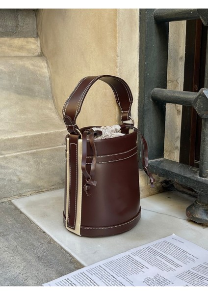 Kadın Büzgülü Kova Çanta, El ve Omuz, Şık ve Rahat Kullanım fiyatları