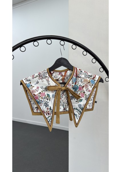 Pivoine Desenli Yaka Fular