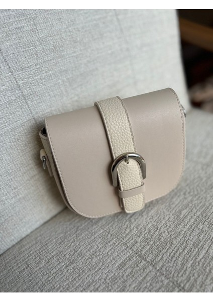 Bej Mini Çapraz Askılı Kadın Çanta, Şık ve Hafif Tasarım indirimleri