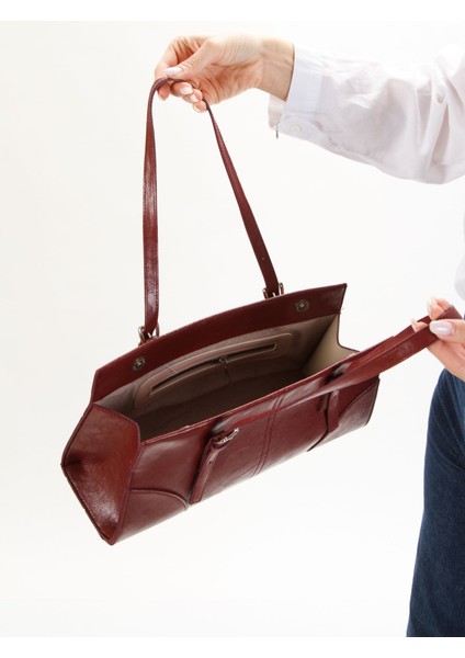 Şık Bordo Cherry El ve Omuz Çantası, Zarif ve Kullanışlı Tasarım