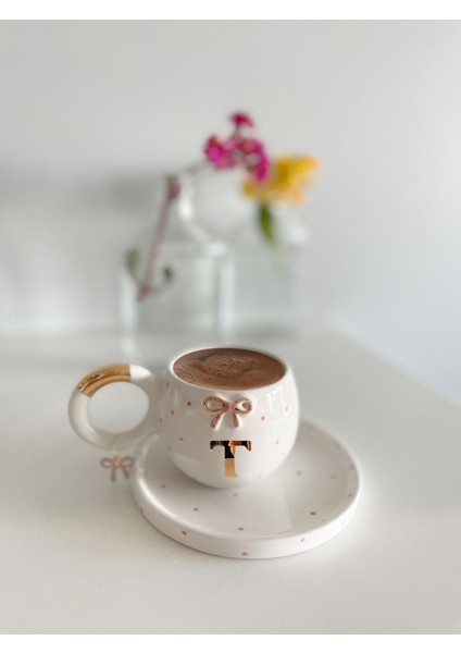 24K Altın Yaldızlı Pembe Fiyonklu Double Türk Kahvesi Fincanı T Harfi