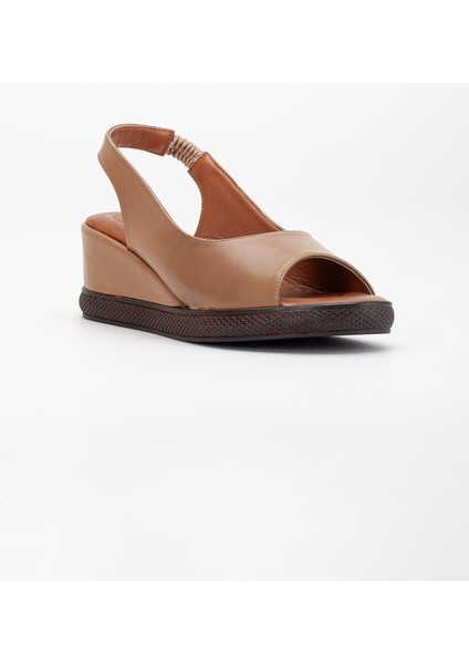 Kadın Dolgu Topuklu Ayakkabı Vizon Yan Kapalı Burun Açık