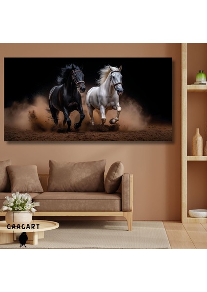 Panoramik Kanvas Duvar Tablosu Beyaz ve Siyah Koşan Atlar