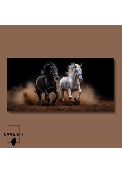 Panoramik Kanvas Duvar Tablosu Beyaz ve Siyah Koşan Atlar modelleri