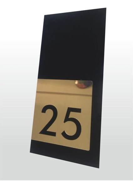 Siyah ve Altın Detaylı Daire Kapı Numarası 28, Şık ve Modern Tasarım indirimleri