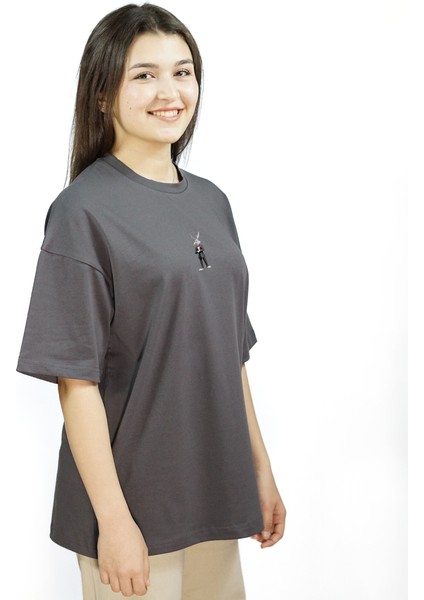 Godbunny | Gri Renk Baskılı Kadın T-Shirt | Oversize modelleri