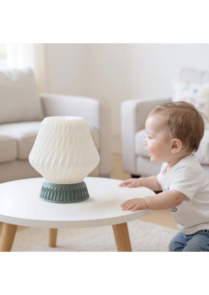 Tera El Yapımı Abajur – Reçine Taban, Beyaz Özel Tasarım Şapka | Modern Retro Stil