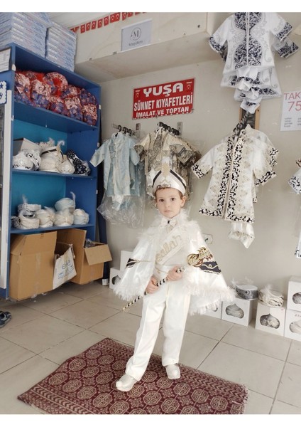 Şık ve Rahat Bebek Sünnet Elbisesi, Konforlu ve Güzel Tasarım, Bej Renk. fiyatları