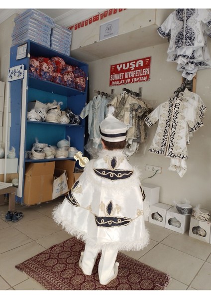 Şık ve Rahat Bebek Sünnet Elbisesi, Konforlu ve Güzel Tasarım, Bej Renk. fırsatları