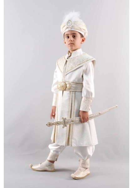 Bej Erkek Bebek Sünnet Takımı, Şık ve Konforlu Çocuk Kıyafeti Seçeneği modelleri