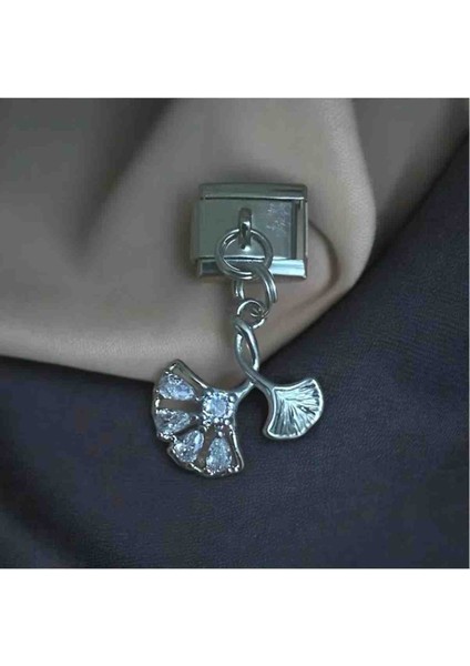 Zirkon Taşlı Yelpaze Detaylı Charm fiyatları