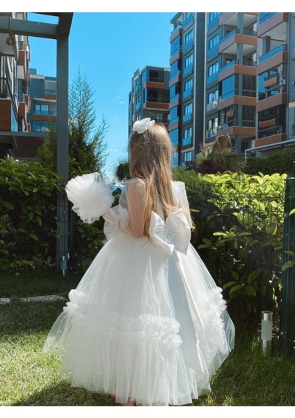 Şirin Beyaz Peri Kızı Elbisesi, Rahat ve Şık Çocuk Giyim Seçeneği