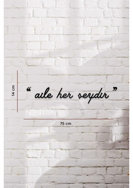 Aile Her Şeydir Yazılı Dekoratif Ahşap Tablo, Şık ve Doğal Dekorasyon Için Ideal. modelleri